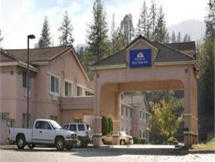 Americas Best Value Inn Oakhurst 02.[3]